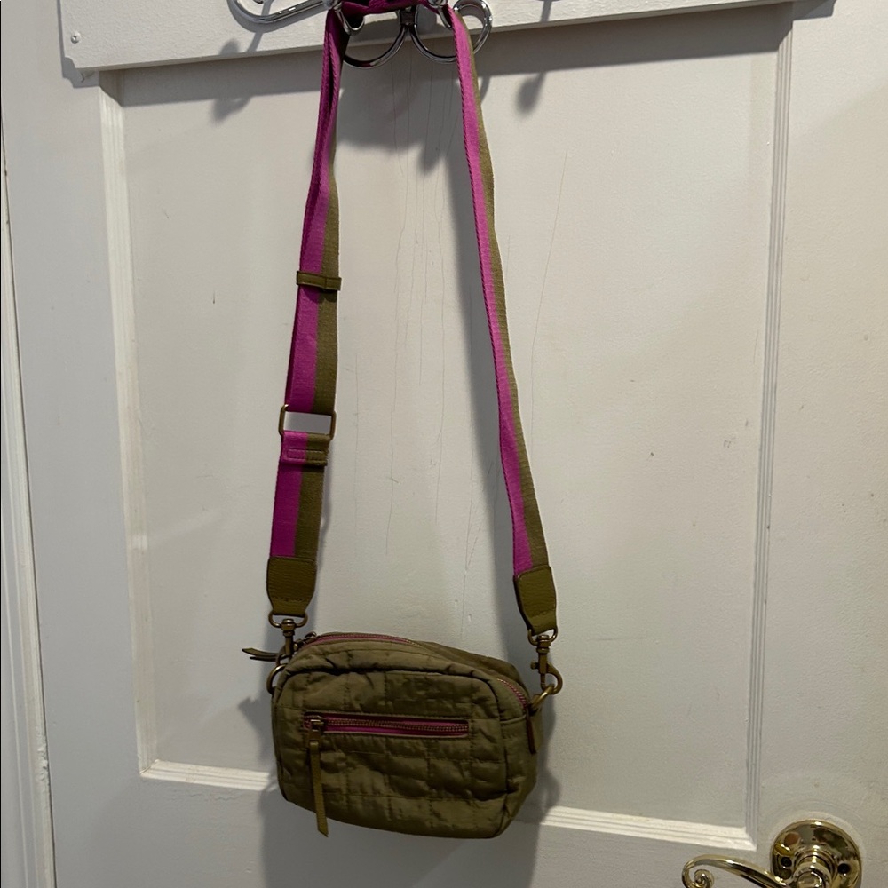 Universal Thread Olive and Pink Quilted Crossbody Bag